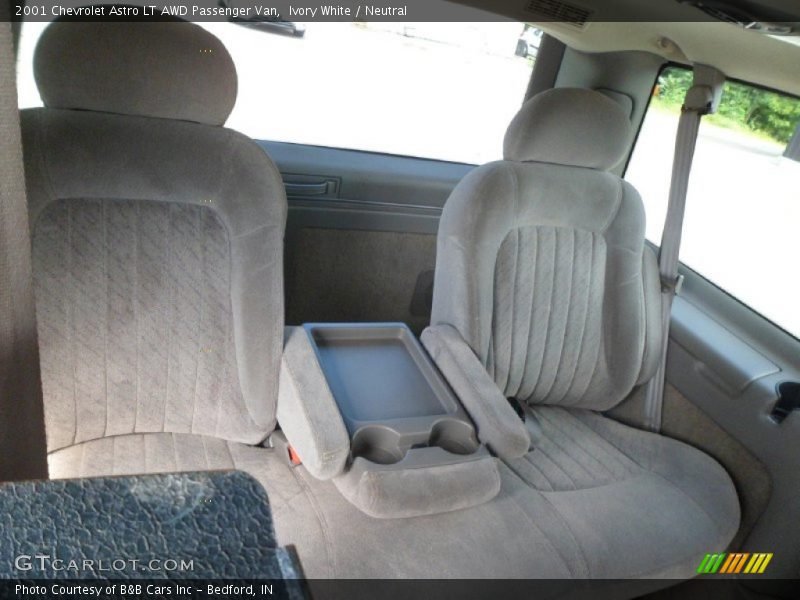 Ivory White / Neutral 2001 Chevrolet Astro LT AWD Passenger Van