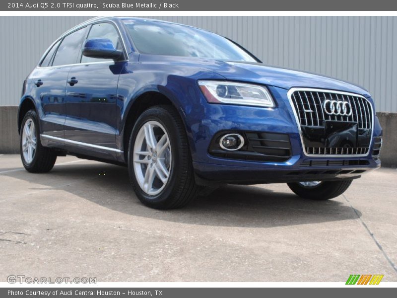 Front 3/4 View of 2014 Q5 2.0 TFSI quattro