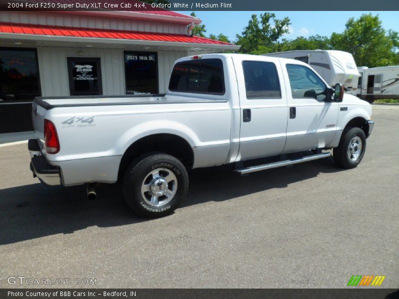 Oxford White / Medium Flint 2004 Ford F250 Super Duty XLT Crew Cab 4x4