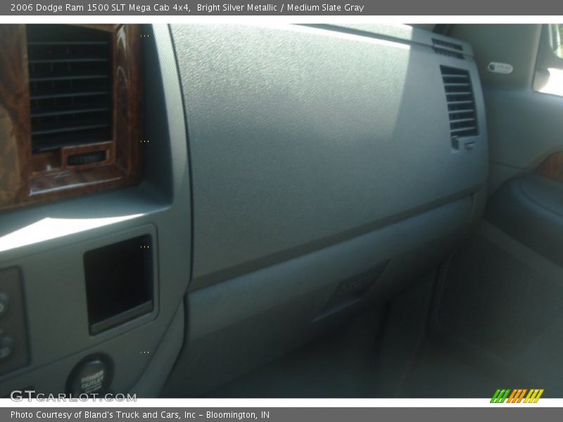 Bright Silver Metallic / Medium Slate Gray 2006 Dodge Ram 1500 SLT Mega Cab 4x4