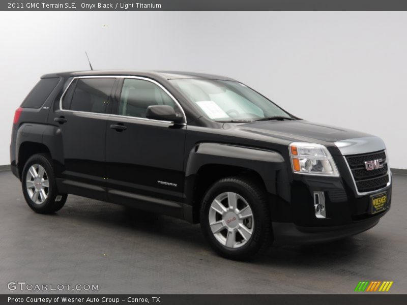 Onyx Black / Light Titanium 2011 GMC Terrain SLE