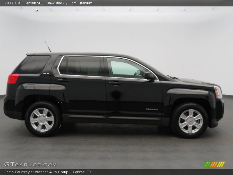 Onyx Black / Light Titanium 2011 GMC Terrain SLE
