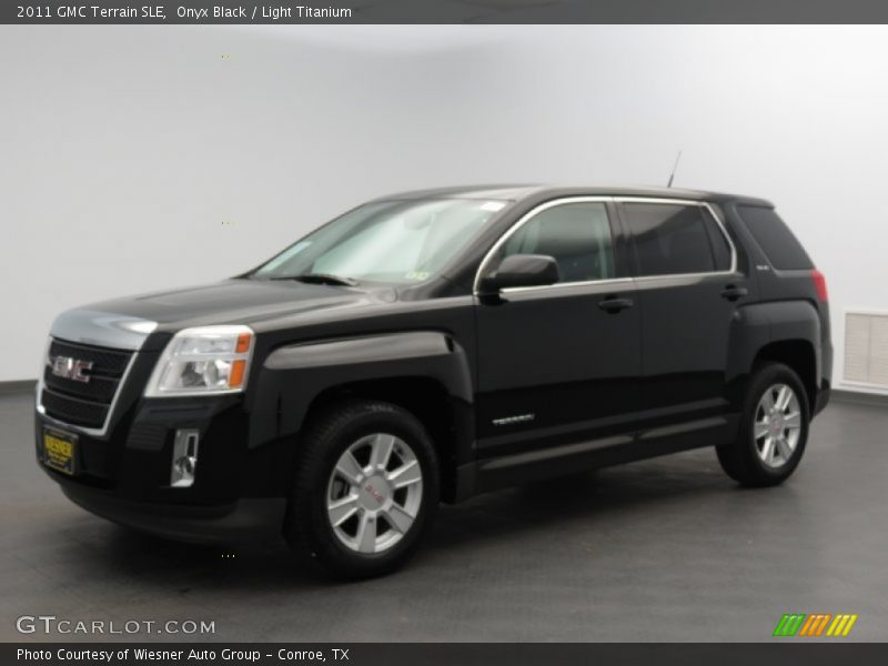Onyx Black / Light Titanium 2011 GMC Terrain SLE