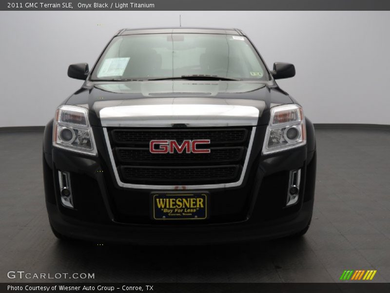 Onyx Black / Light Titanium 2011 GMC Terrain SLE