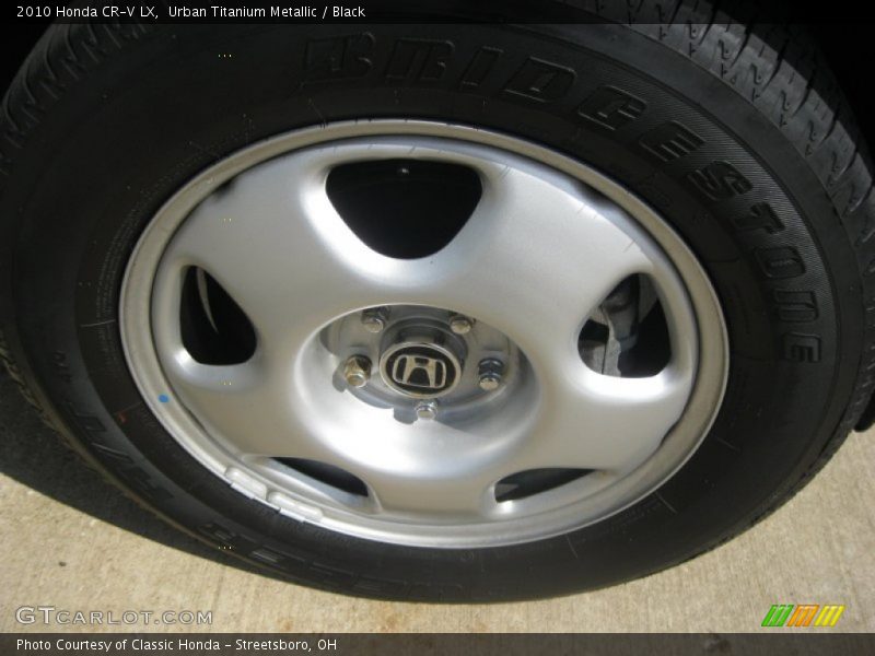 Urban Titanium Metallic / Black 2010 Honda CR-V LX