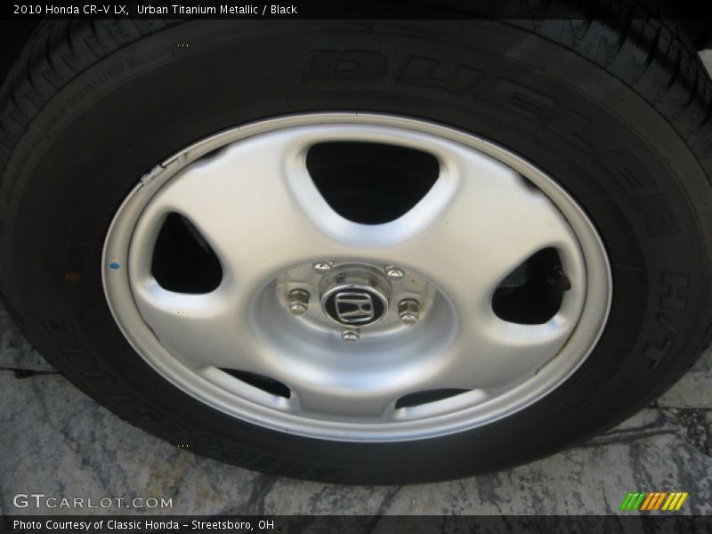 Urban Titanium Metallic / Black 2010 Honda CR-V LX