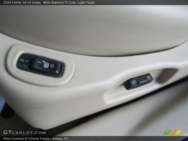White Diamond Tri Coat / Light Taupe 2009 Pontiac G6 V6 Sedan