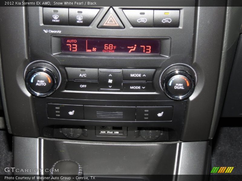 Controls of 2012 Sorento EX AWD