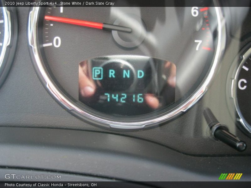 Stone White / Dark Slate Gray 2010 Jeep Liberty Sport 4x4