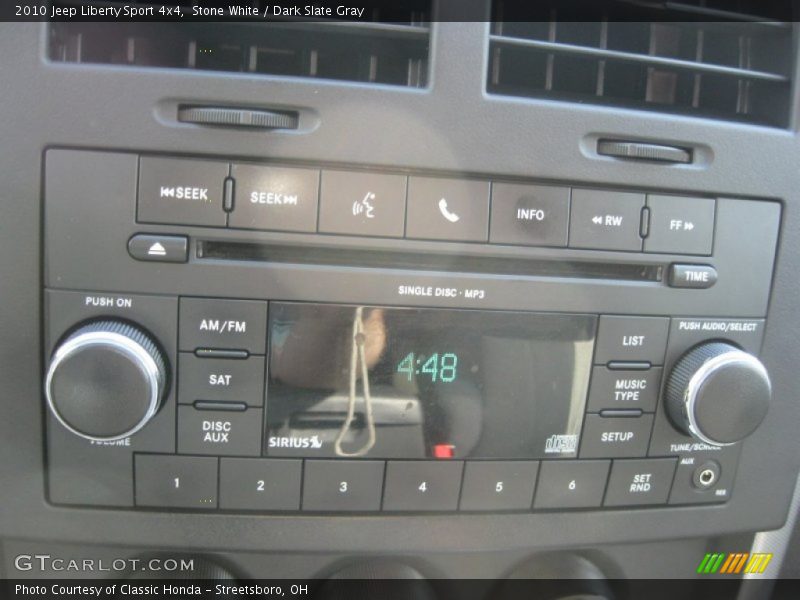 Stone White / Dark Slate Gray 2010 Jeep Liberty Sport 4x4