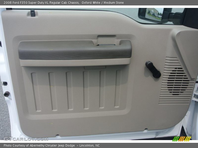 Oxford White / Medium Stone 2008 Ford F350 Super Duty XL Regular Cab Chassis