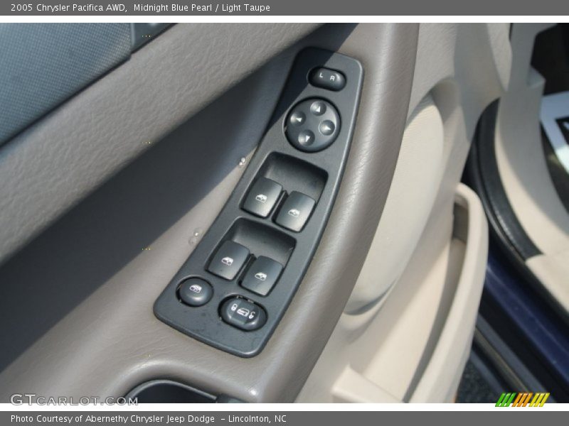 Midnight Blue Pearl / Light Taupe 2005 Chrysler Pacifica AWD