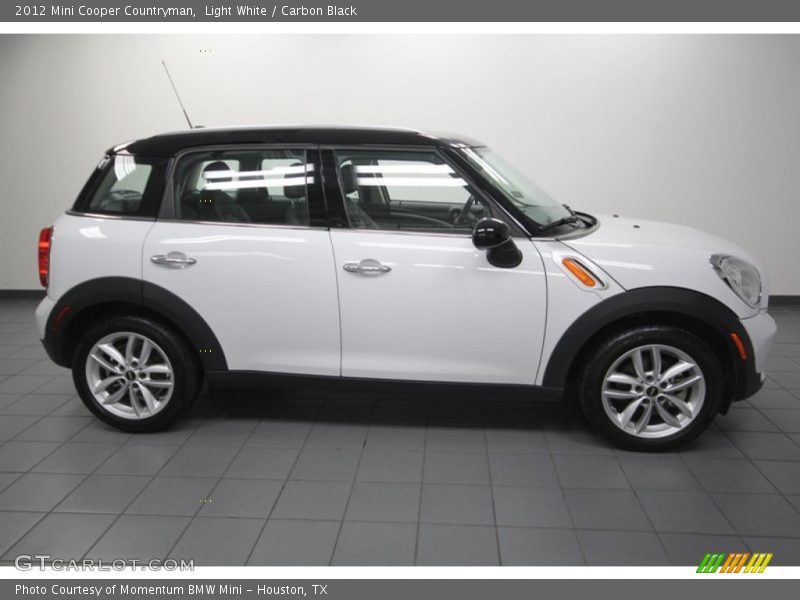 Light White / Carbon Black 2012 Mini Cooper Countryman