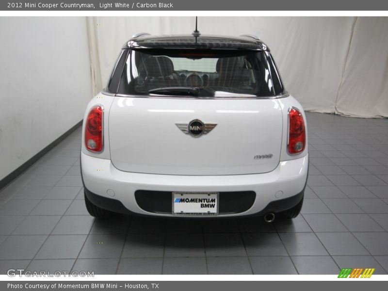 Light White / Carbon Black 2012 Mini Cooper Countryman