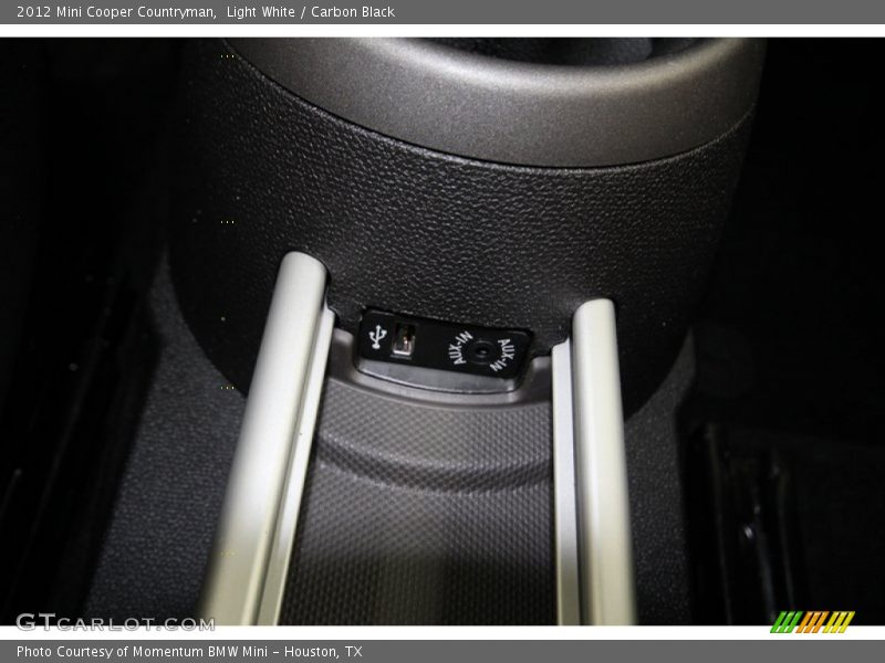 Light White / Carbon Black 2012 Mini Cooper Countryman