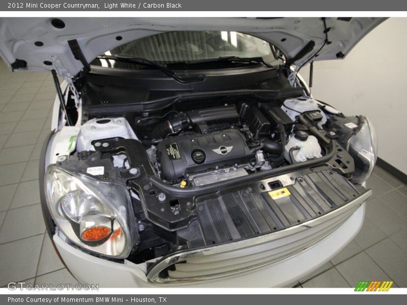 Light White / Carbon Black 2012 Mini Cooper Countryman