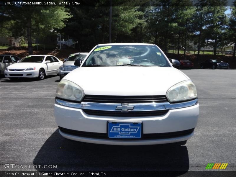 White / Gray 2005 Chevrolet Malibu Sedan