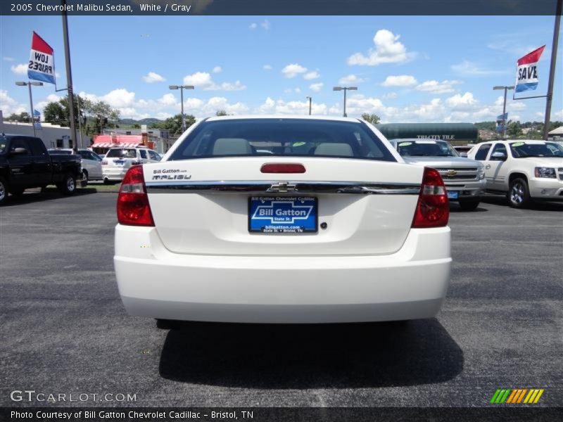 White / Gray 2005 Chevrolet Malibu Sedan