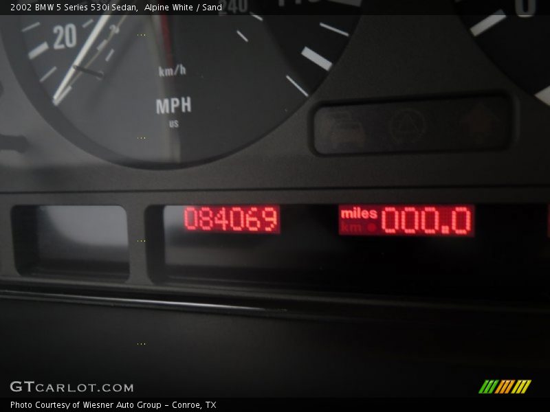 Alpine White / Sand 2002 BMW 5 Series 530i Sedan