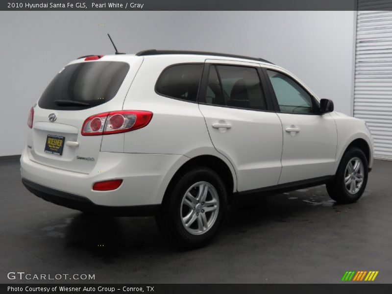 Pearl White / Gray 2010 Hyundai Santa Fe GLS