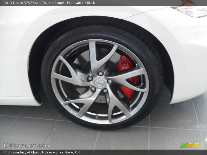 Pearl White / Black 2013 Nissan 370Z Sport Touring Coupe