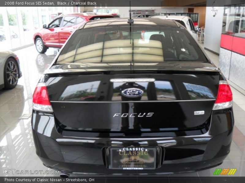 Black / Charcoal Black 2008 Ford Focus SES Sedan