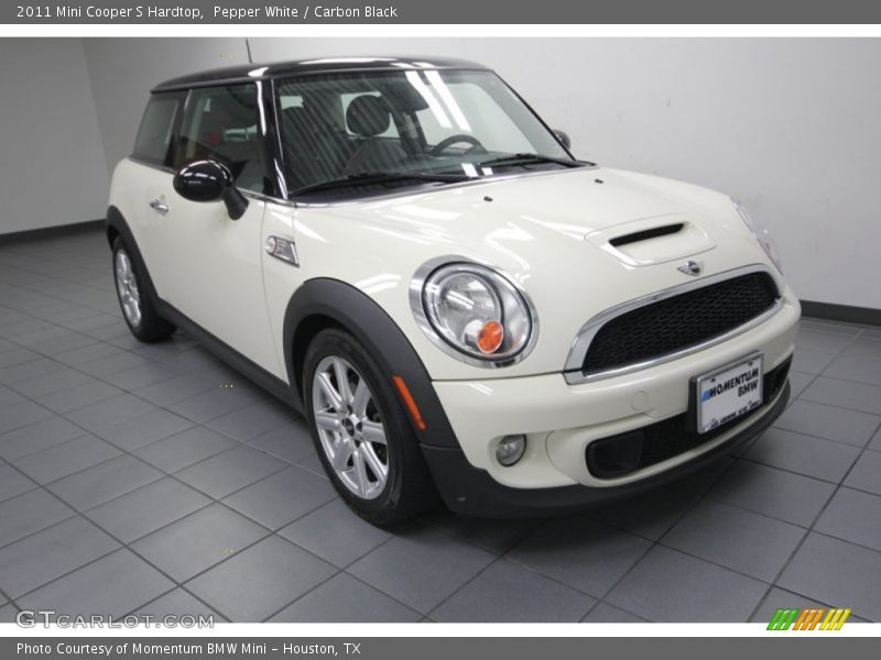 Pepper White / Carbon Black 2011 Mini Cooper S Hardtop