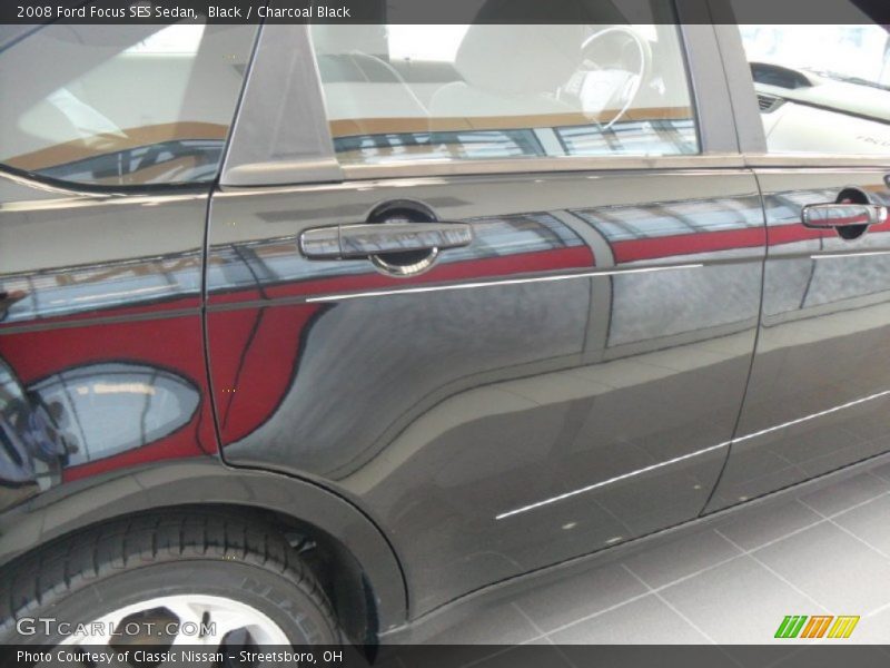 Black / Charcoal Black 2008 Ford Focus SES Sedan