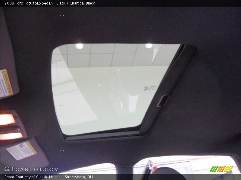 Black / Charcoal Black 2008 Ford Focus SES Sedan