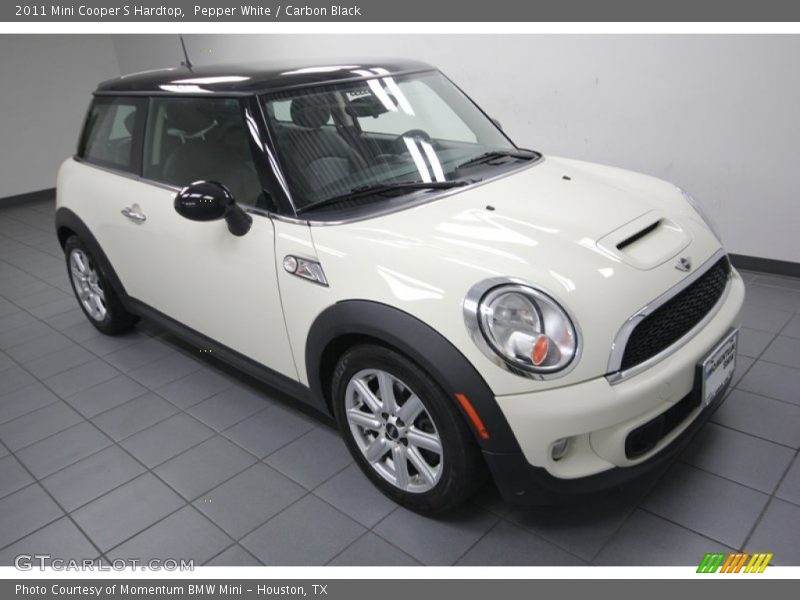 Pepper White / Carbon Black 2011 Mini Cooper S Hardtop