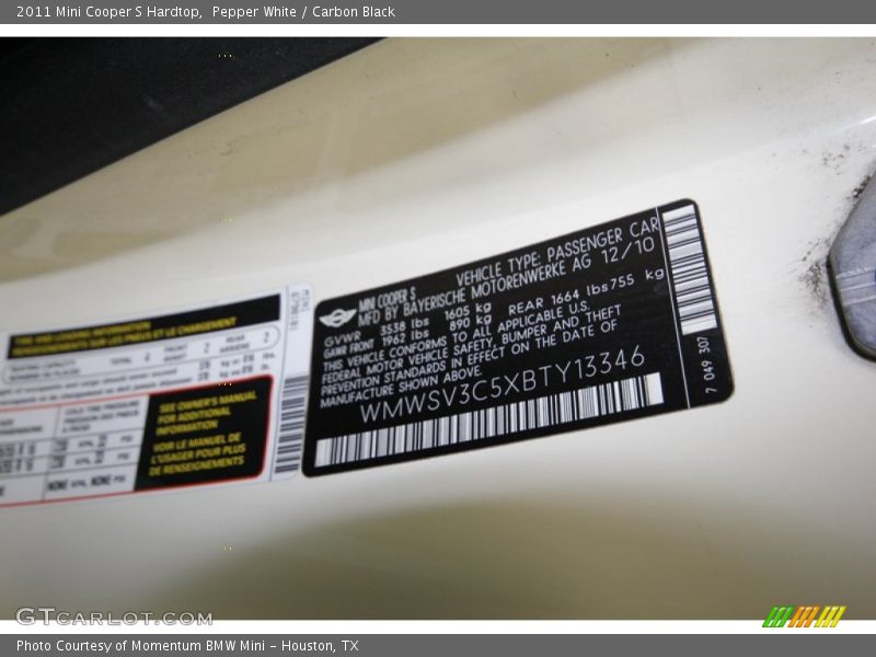 Pepper White / Carbon Black 2011 Mini Cooper S Hardtop