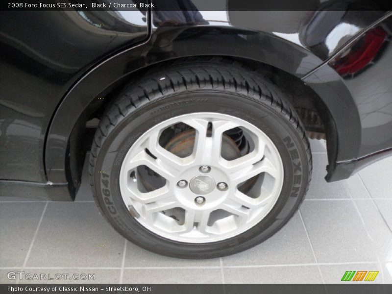 Black / Charcoal Black 2008 Ford Focus SES Sedan