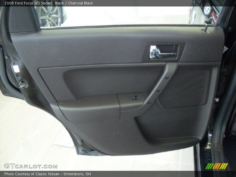 Black / Charcoal Black 2008 Ford Focus SES Sedan