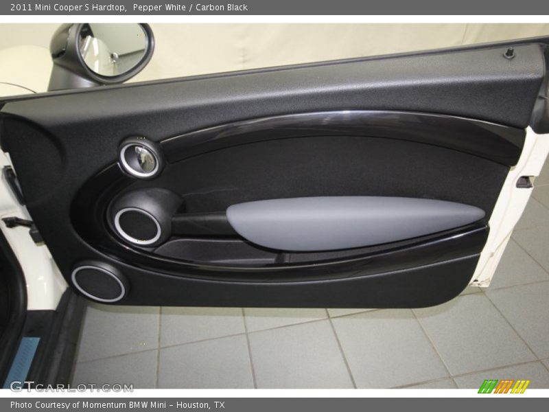 Pepper White / Carbon Black 2011 Mini Cooper S Hardtop