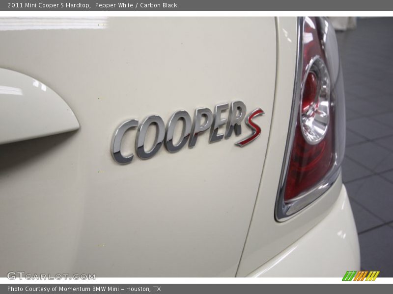Pepper White / Carbon Black 2011 Mini Cooper S Hardtop