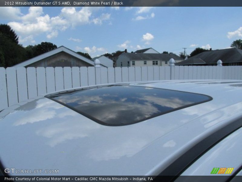 Diamond White Pearl / Black 2012 Mitsubishi Outlander GT S AWD