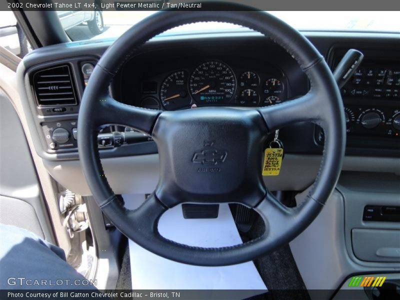 Light Pewter Metallic / Tan/Neutral 2002 Chevrolet Tahoe LT 4x4
