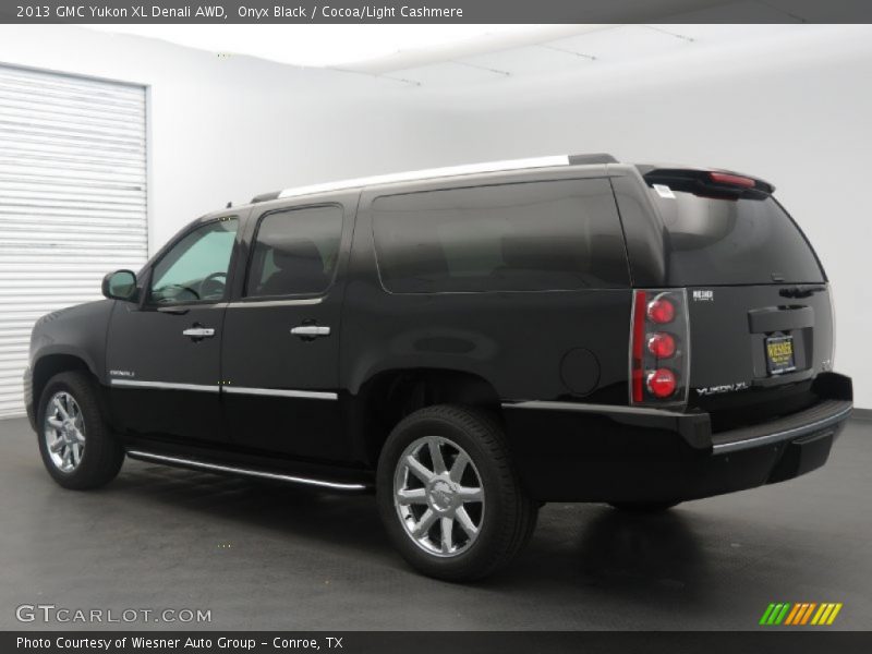 Onyx Black / Cocoa/Light Cashmere 2013 GMC Yukon XL Denali AWD