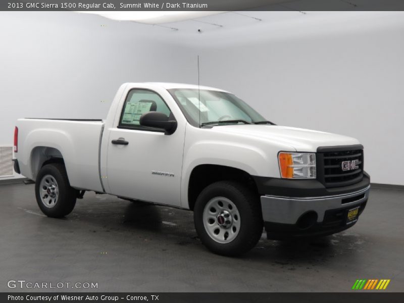 Front 3/4 View of 2013 Sierra 1500 Regular Cab