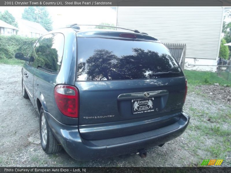Steel Blue Pearl / Sandstone 2001 Chrysler Town & Country LXi