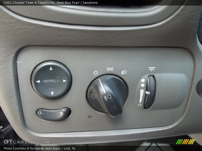 Steel Blue Pearl / Sandstone 2001 Chrysler Town & Country LXi