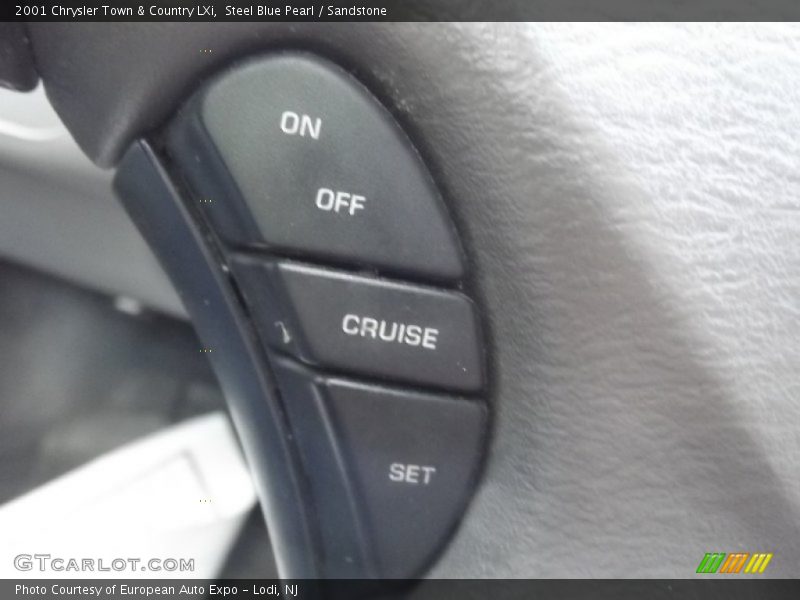 Steel Blue Pearl / Sandstone 2001 Chrysler Town & Country LXi