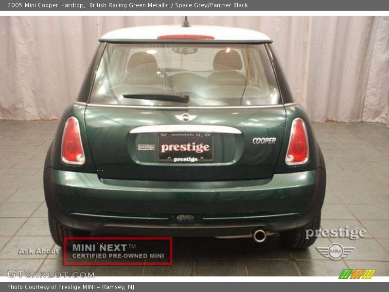 British Racing Green Metallic / Space Grey/Panther Black 2005 Mini Cooper Hardtop