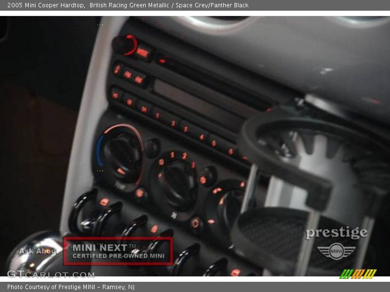 British Racing Green Metallic / Space Grey/Panther Black 2005 Mini Cooper Hardtop