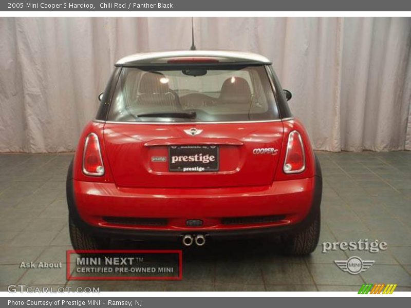 Chili Red / Panther Black 2005 Mini Cooper S Hardtop