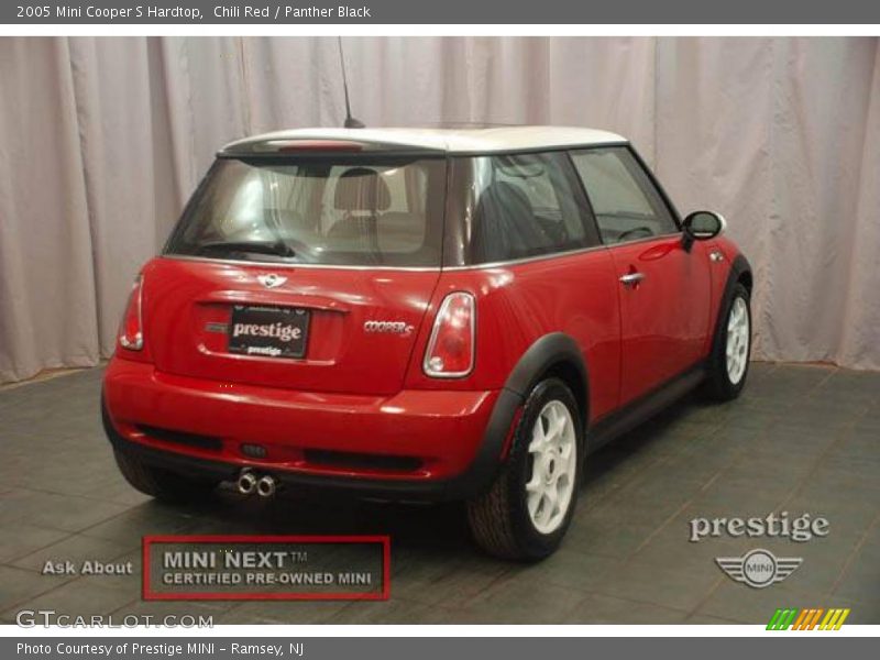 Chili Red / Panther Black 2005 Mini Cooper S Hardtop