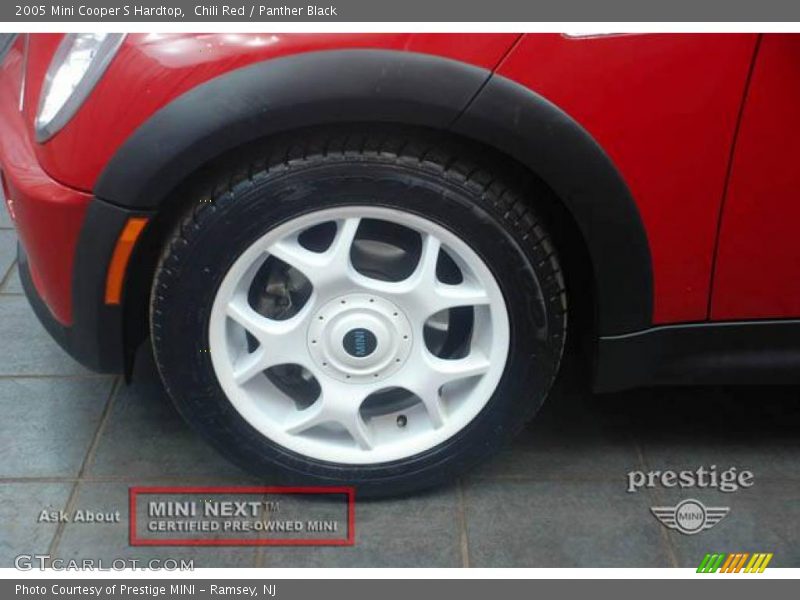 Chili Red / Panther Black 2005 Mini Cooper S Hardtop