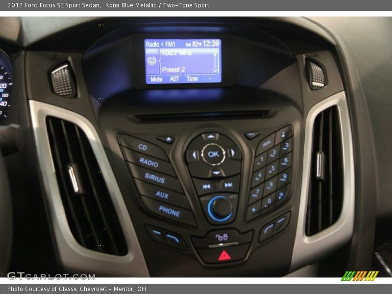 Kona Blue Metallic / Two-Tone Sport 2012 Ford Focus SE Sport Sedan