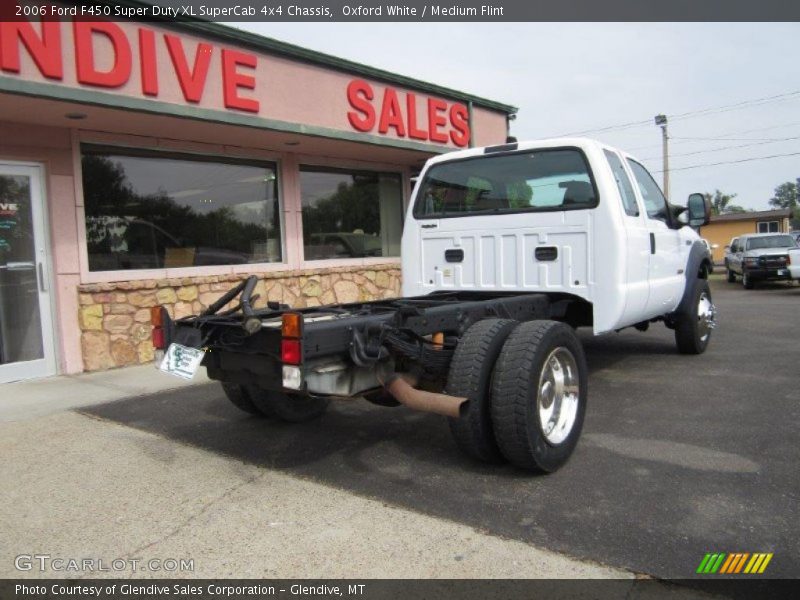 Oxford White / Medium Flint 2006 Ford F450 Super Duty XL SuperCab 4x4 Chassis