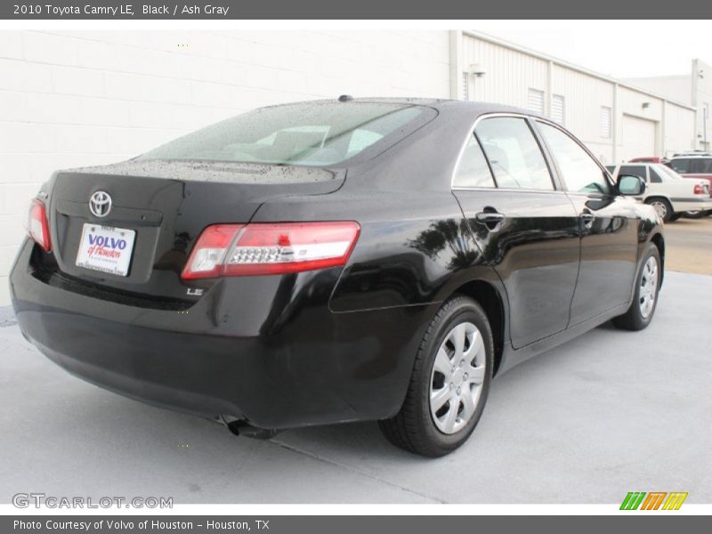 Black / Ash Gray 2010 Toyota Camry LE